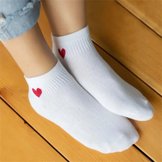 Warum Sneaker-Socken im Sommer mehr können müssen als nur gut aussehen