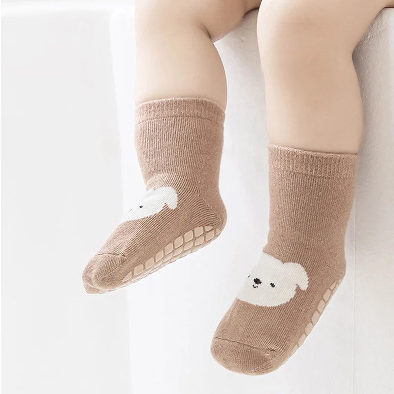 6 Paar Baby Anti-Rutsch Socken für Jungen & Mädchen – Cartoon Bodensocken mit Rutschhemmender Sohle für Trampolin & Innenbereich