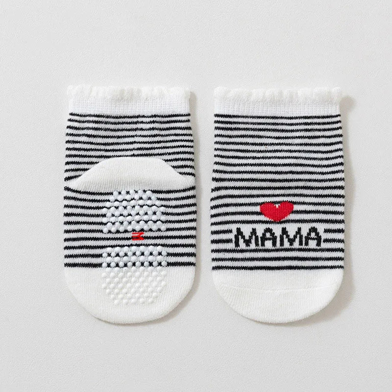 4 Paar Baby Anti-Rutsch Socken für Jungen & Mädchen – Mama Papa Herz Muster Erste Schritte Bodensocken Weiß Schwarz Gestreift