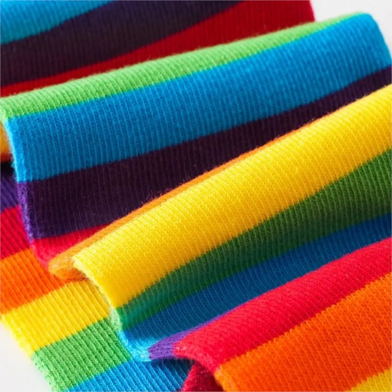 Damen Regenbogen Gestreifte Fünf-Zehen Baumwollsocken – Bunte Split-Toe Mid-Calf Sportsocken