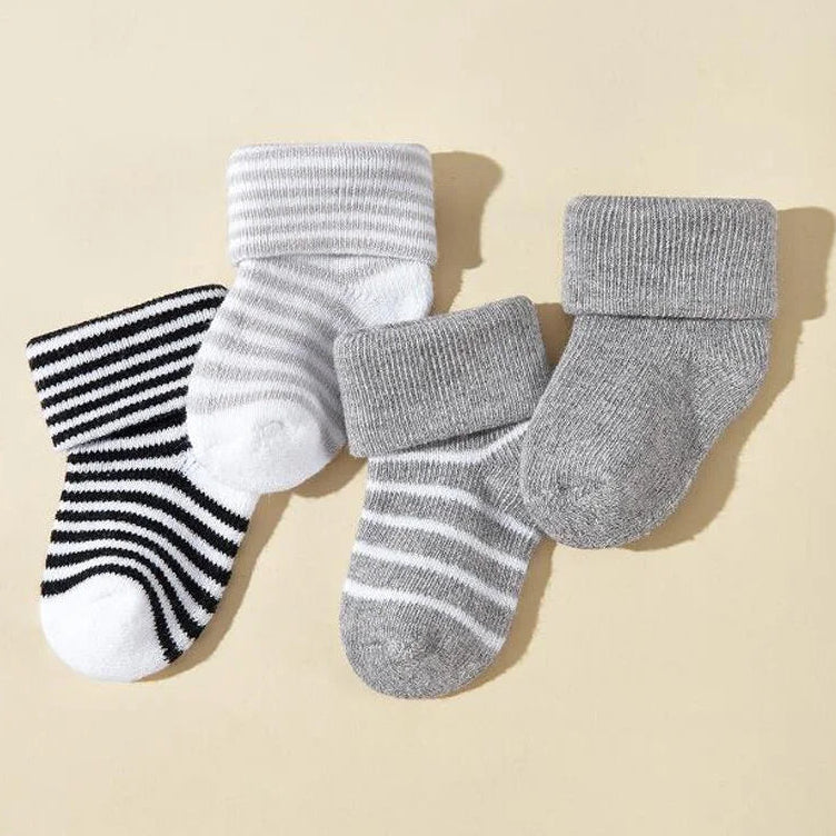 2 Paar Warme Baby Socken für Jungen & Mädchen – Weiche Herbst Winter Kuschelige Kinder Socken