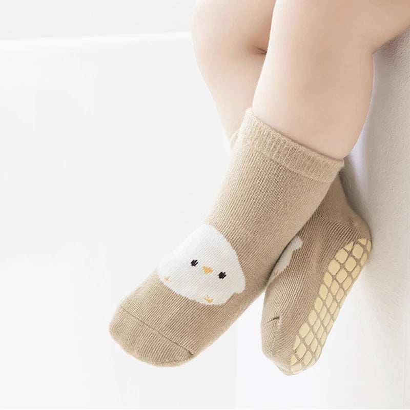 6 Paar Baby Anti-Rutsch Socken für Jungen & Mädchen – Cartoon Bodensocken mit Rutschhemmender Sohle für Trampolin & Innenbereich